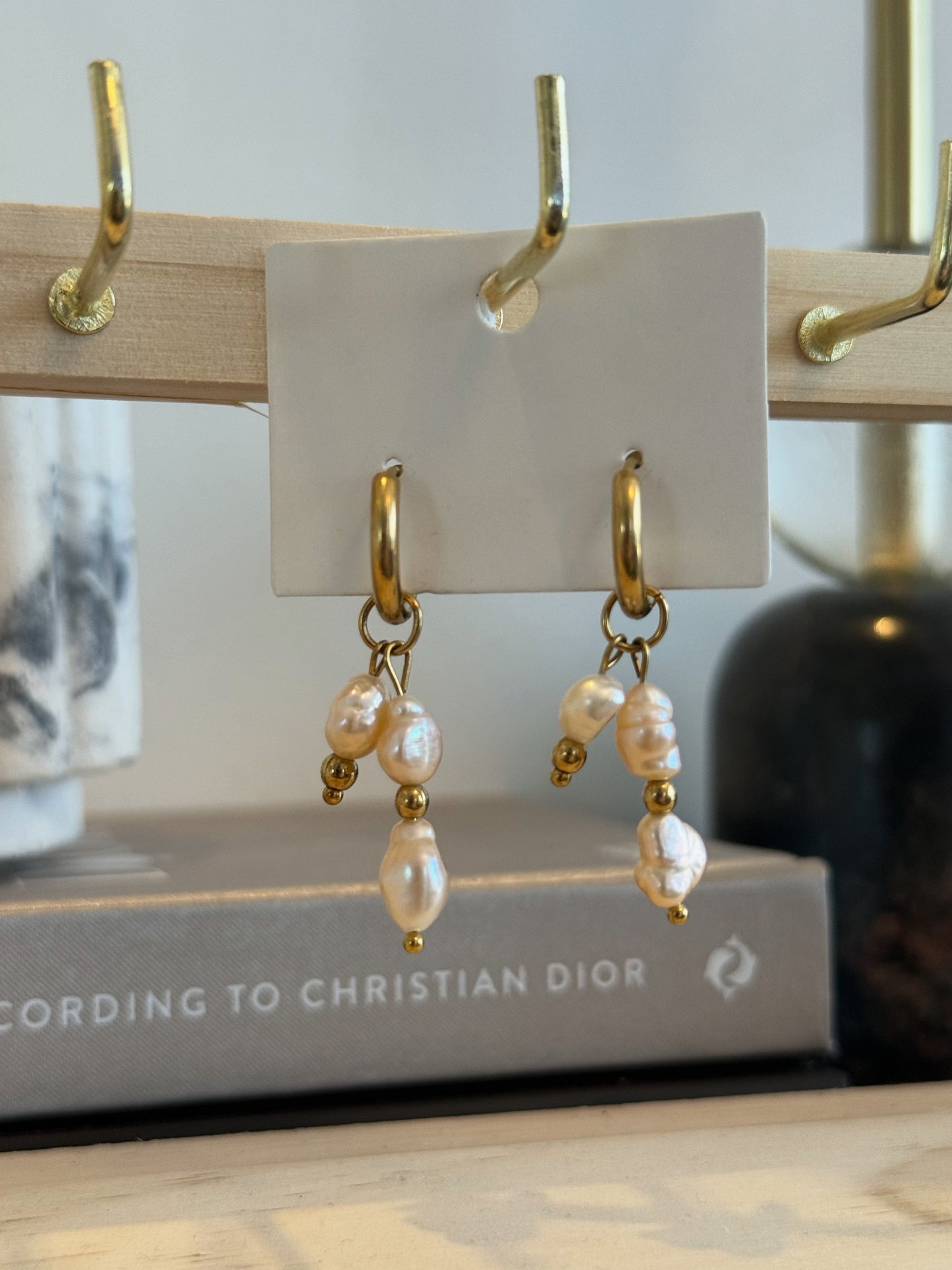 Pearls earrings