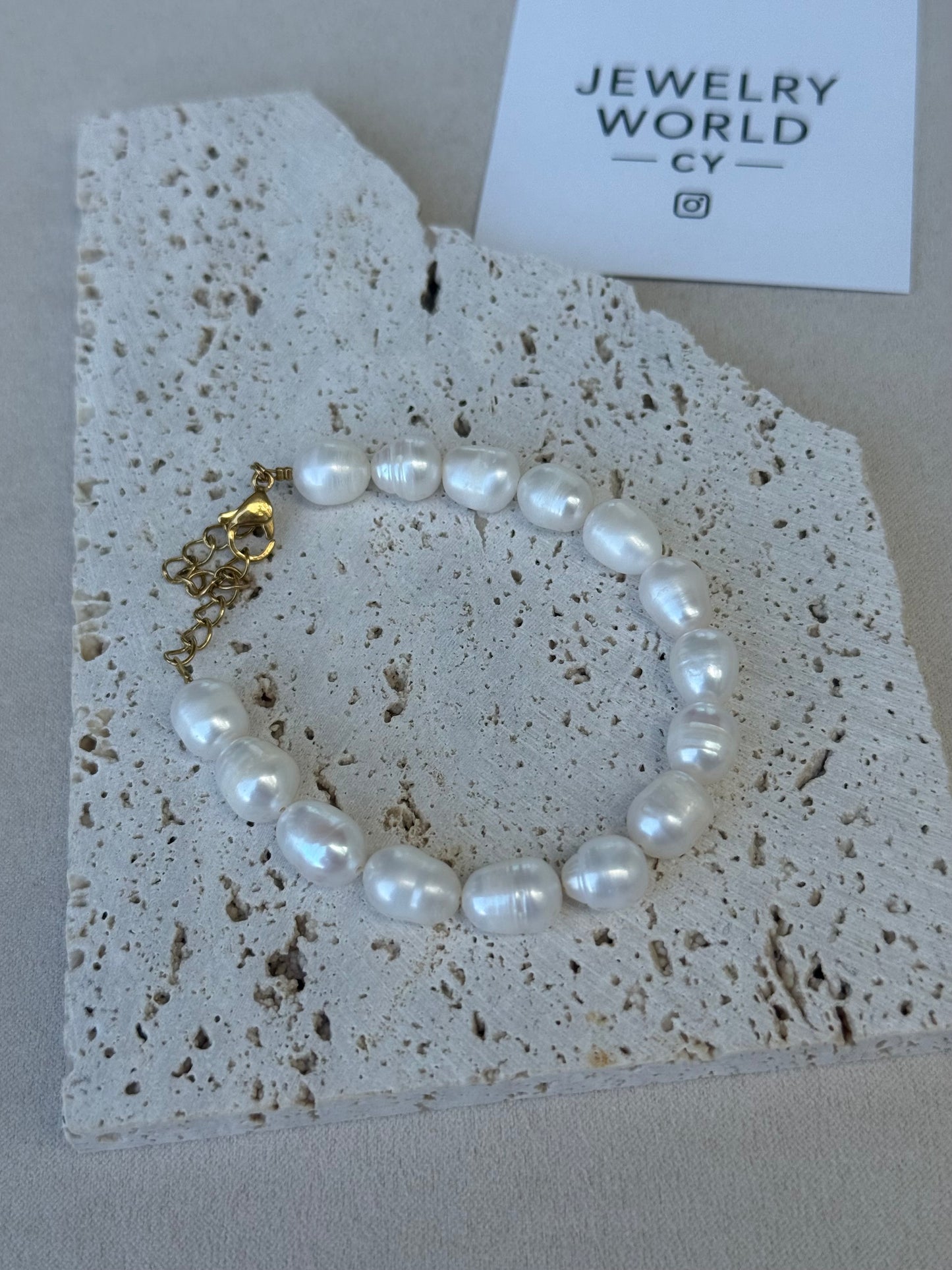 Pearl bracelet