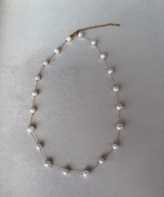 Pearls necklace