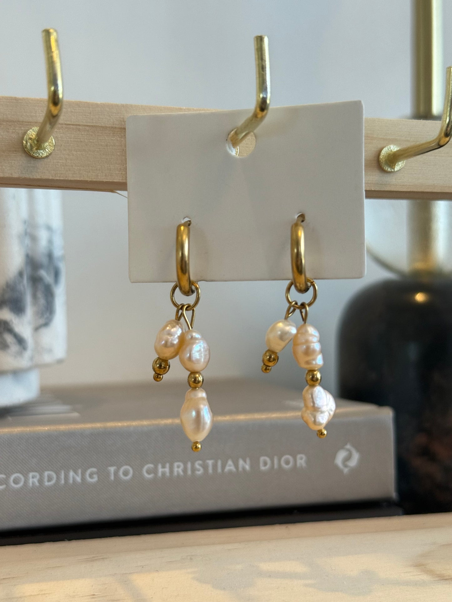 Pearls earrings